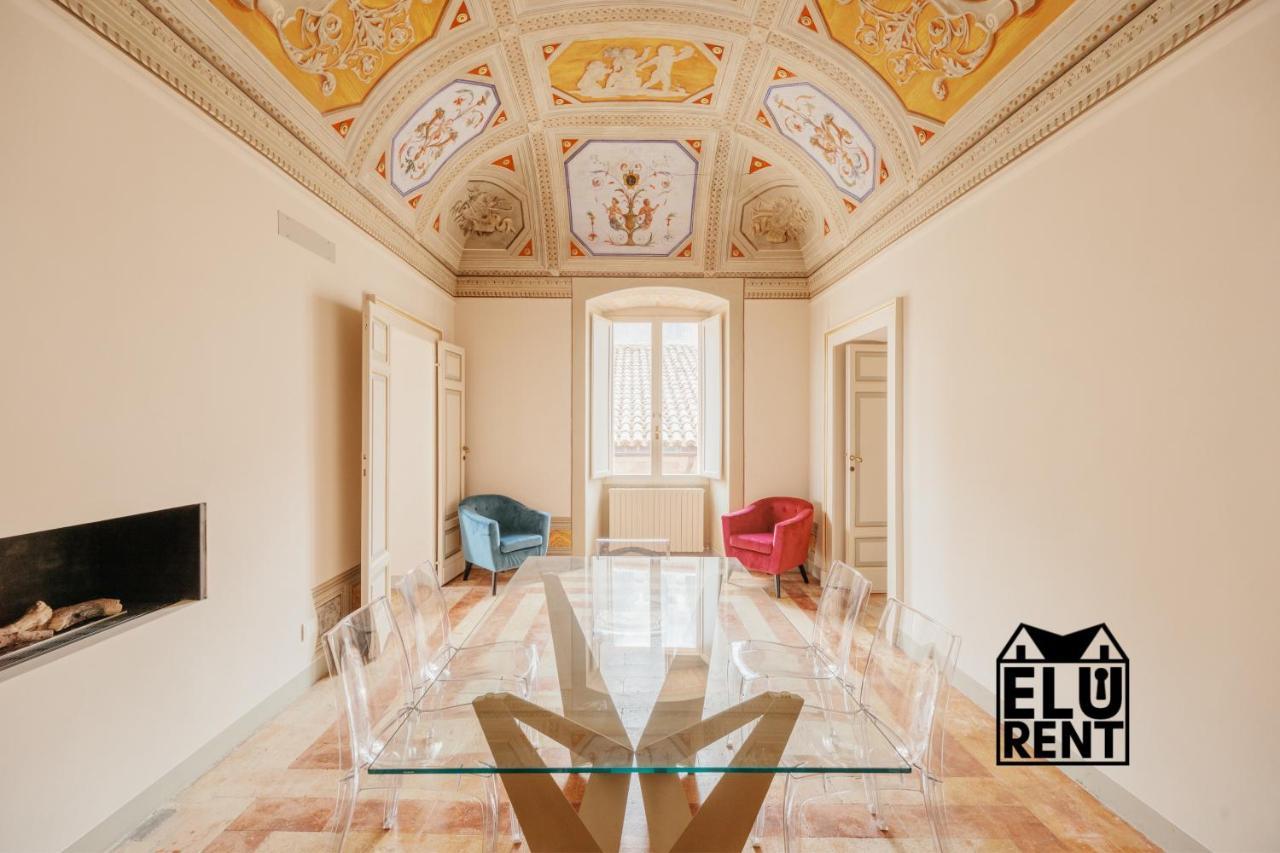 Sotto Gli Affreschi Del 1800 Con Colazione Inclusa Assisi Bagian luar foto